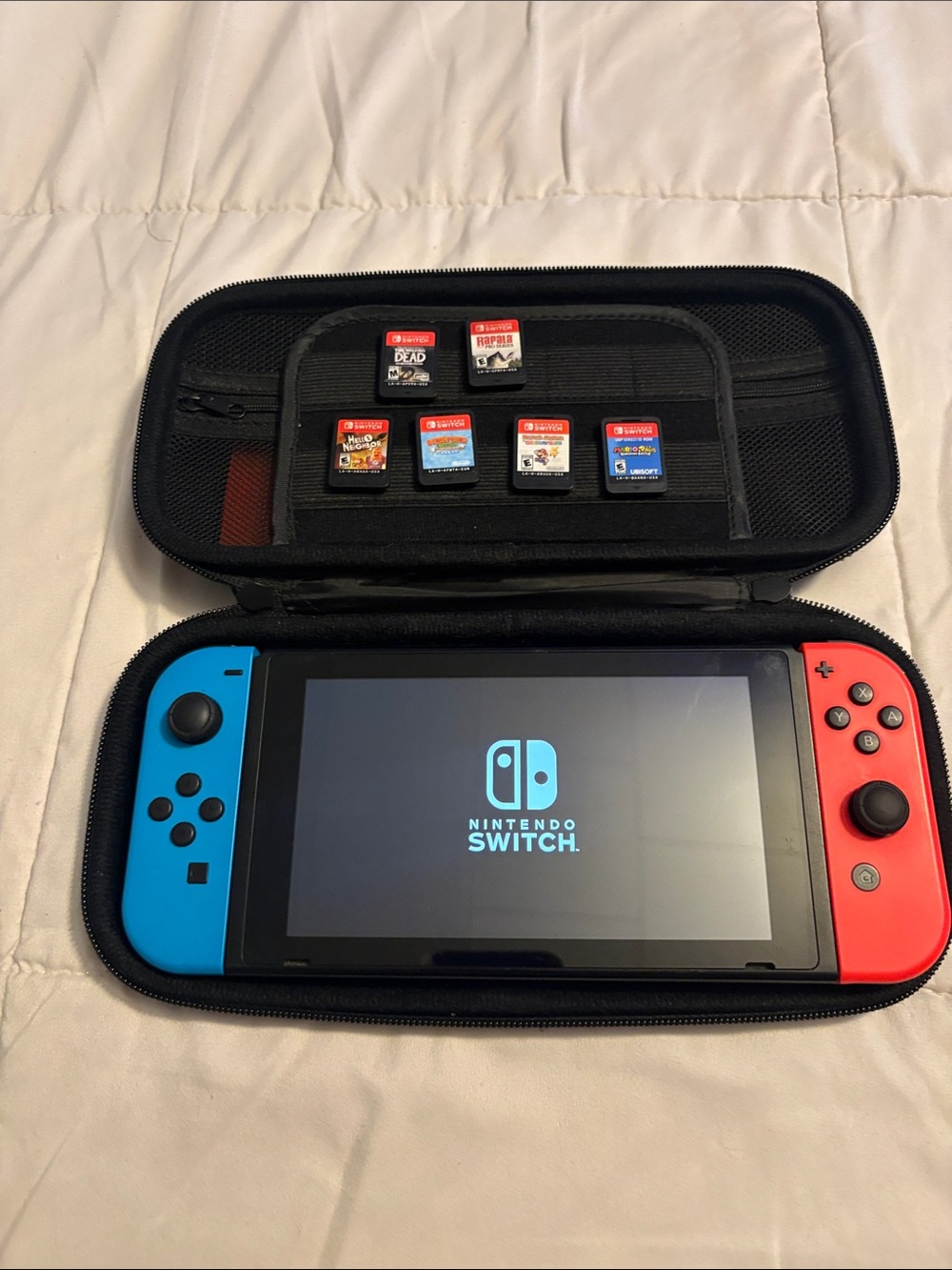 Nintendo Switch with Neon Blue & Neon Red Joy‑Con in Protective Case w/ 7 games - Picture 3 of 9